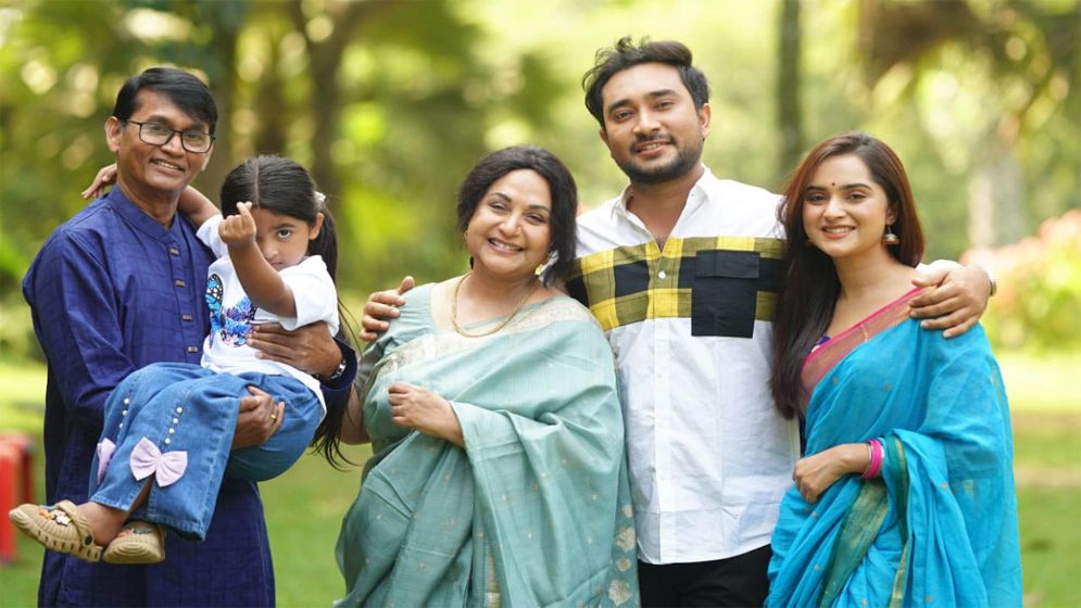 আলোচনায় ‘কোটিপতি’