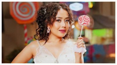 ‘ক্যান্ডি শপ’ নিয়ে বিতর্কে নেহা