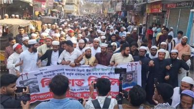 হাদির মৃত্যুতে কিশোরগঞ্জে বিক্ষোভ মিছিল