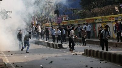 ঢাকা কলেজ-আইডিয়াল কলেজের শিক্ষার্থীদের সংঘর্ষ