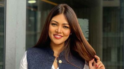 ‘বিজয় মানে অহংকার নয়, বিজয় মানে মাথা নত করে কৃতজ্ঞ হওয়া’