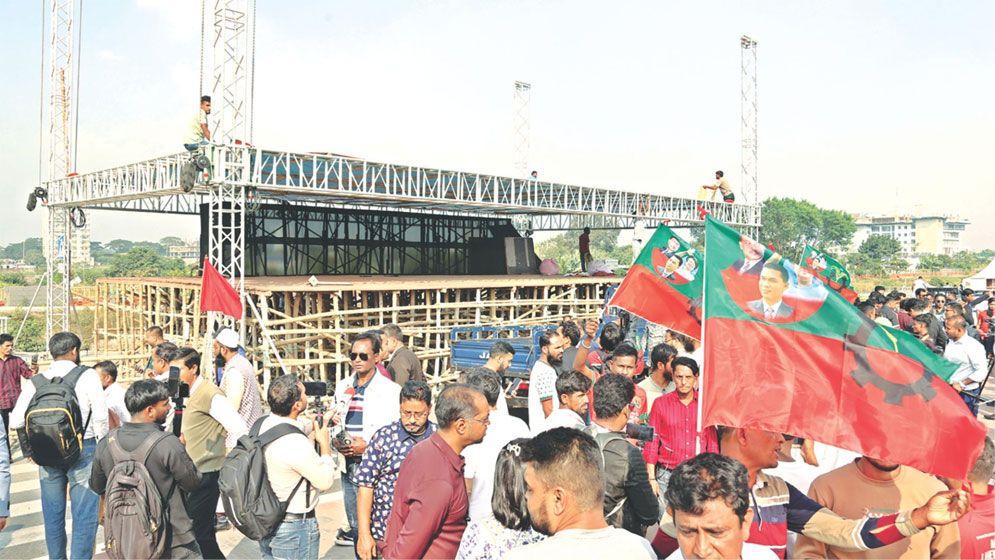 তারেক রহমানকে সংবর্ধনা দিতে ঢাকামুখী লাখো বিএনপি নেতাকর্মী