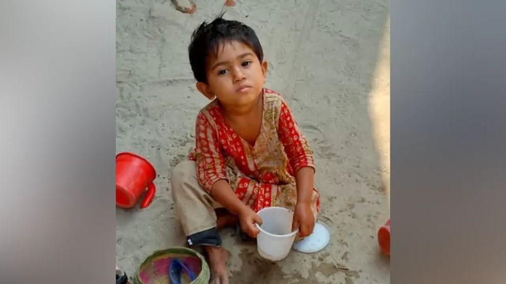 প্রতিবেশীর খাটের নিচে মিলল নিখোঁজ শিশুর মরদেহ