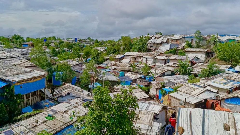 রোহিঙ্গা ক্যাম্পে গোলাগুলিতে নিহত ১