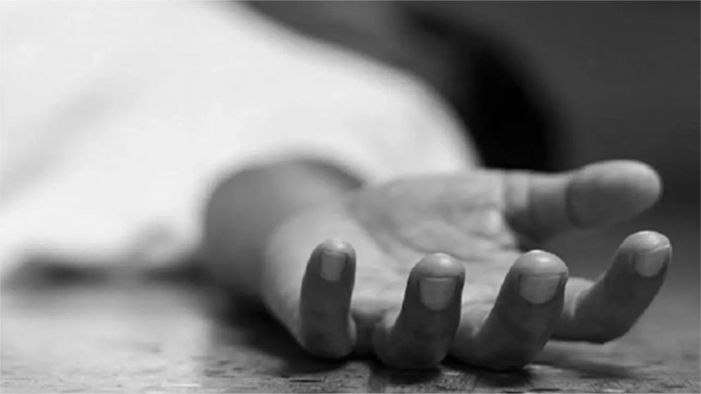 দুর্গম চরে গৃহবধূকে কুপিয়ে হত্যা