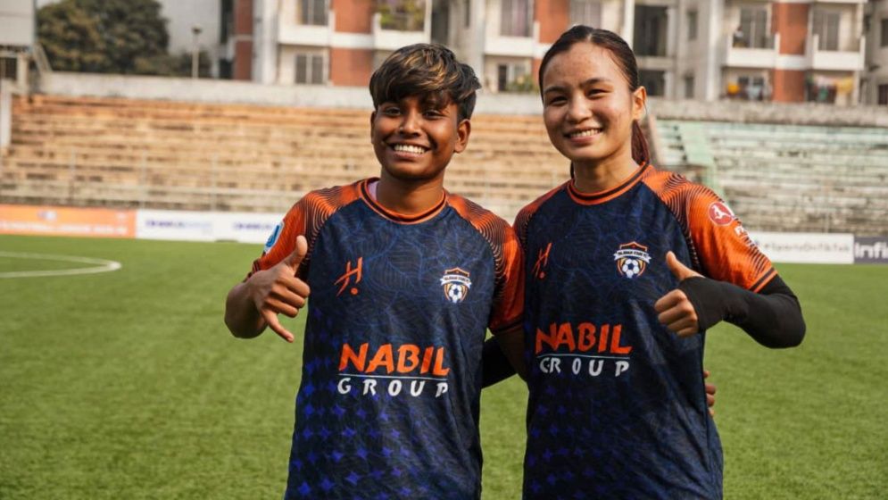 ঋতুপর্ণার হ্যাটট্রিকে ১৩-০ গোলের জয়