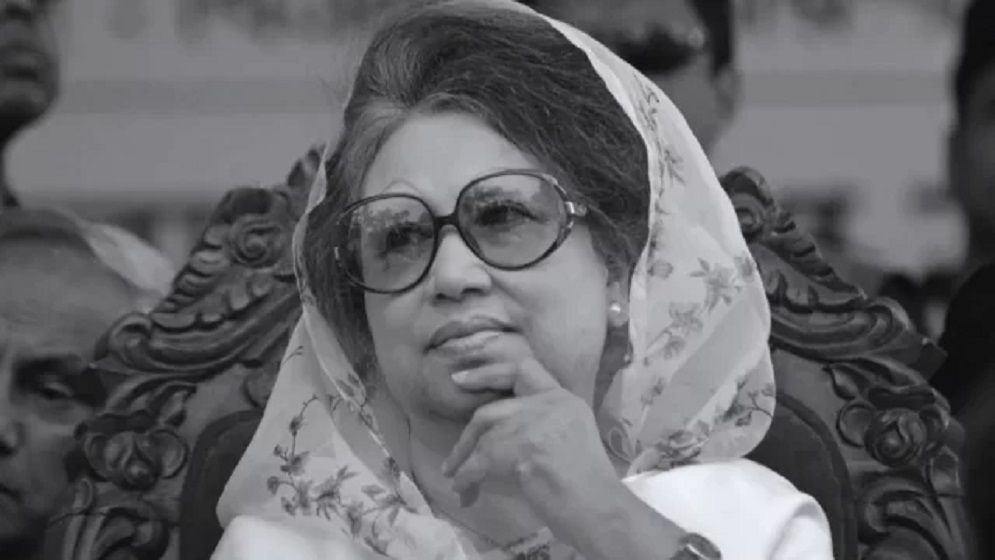 রাষ্ট্রীয় শোকের শেষ দিন আজ, বাদ জুমা বিশেষ দোয়া