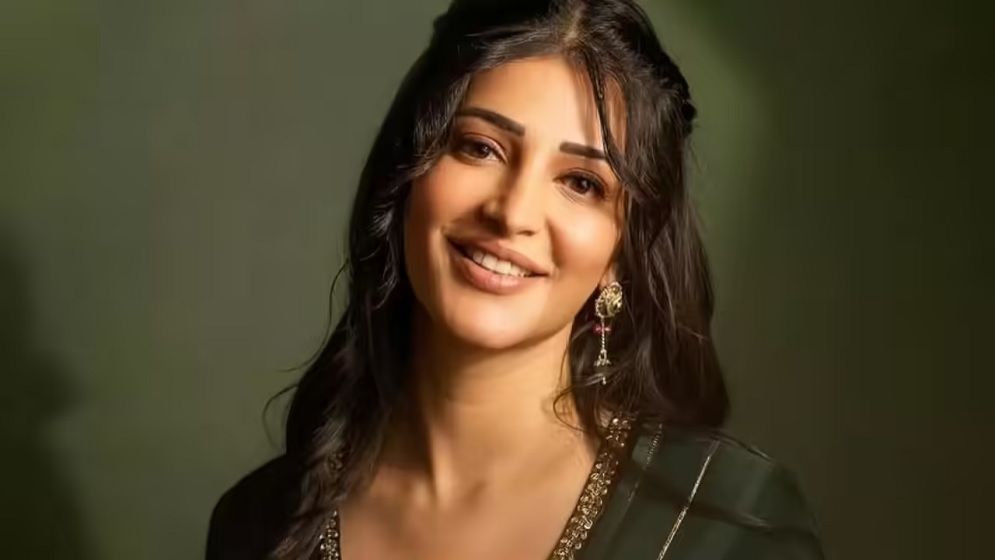 কত টাকার মালিক শ্রুতি হাসান?