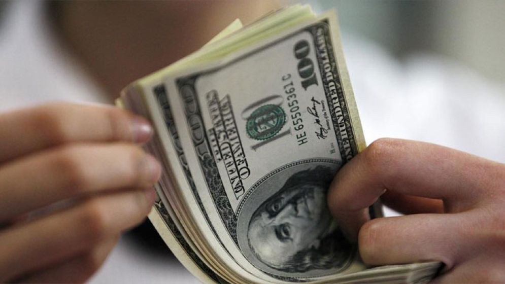 ৩ সপ্তাহেই এলো ২৩৩ কোটি ডলার রেমিট্যান্স