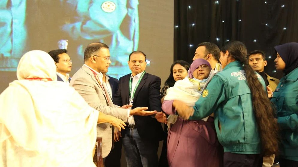 গুমের শিকার পরিবারের সঙ্গে তারেক রহমানের মতবিনিময়