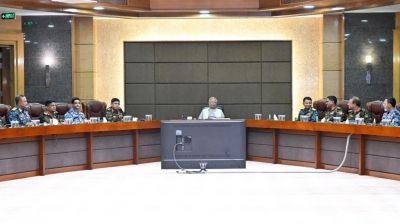 অবাধ-সুষ্ঠু নির্বাচন নিশ্চিতে সশস্ত্র বাহিনীকে সর্বোচ্চ সতর্কতার নির্দেশ প্রধান উপদেষ্টার