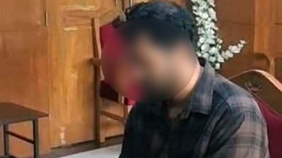 নারীদের ওয়াশরুমে গোপন ক্যামেরা, অভিযুক্ত চিকিৎসক রিমান্ডে