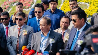 ডিসি পার্কে ফুল উৎসব: জেলা প্রশাসনের উদ্যোগের ভূয়সী প্রশংসা সিনিয়র সচিবের