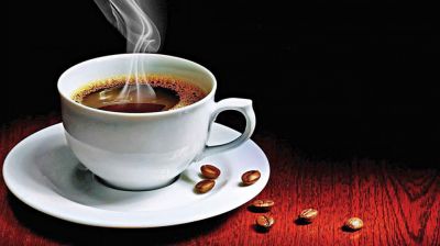 যে ৮ ধরনের মানুষের জন্য কফি খাওয়া বিপজ্জনক