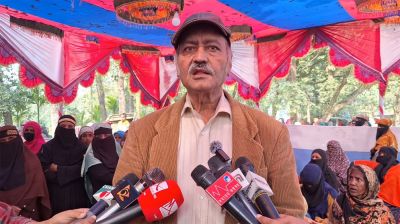 রাজনীতিতে আছে আমার মতো টাউট-বাটপাররা টাকা দিয়ে ভোট কেনা হয় : খোকন