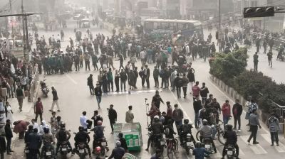 রানা হত্যার বিচারের দাবিতে তেজগাঁও কলেজ শিক্ষার্থীদের ফার্মগেট অবরোধ