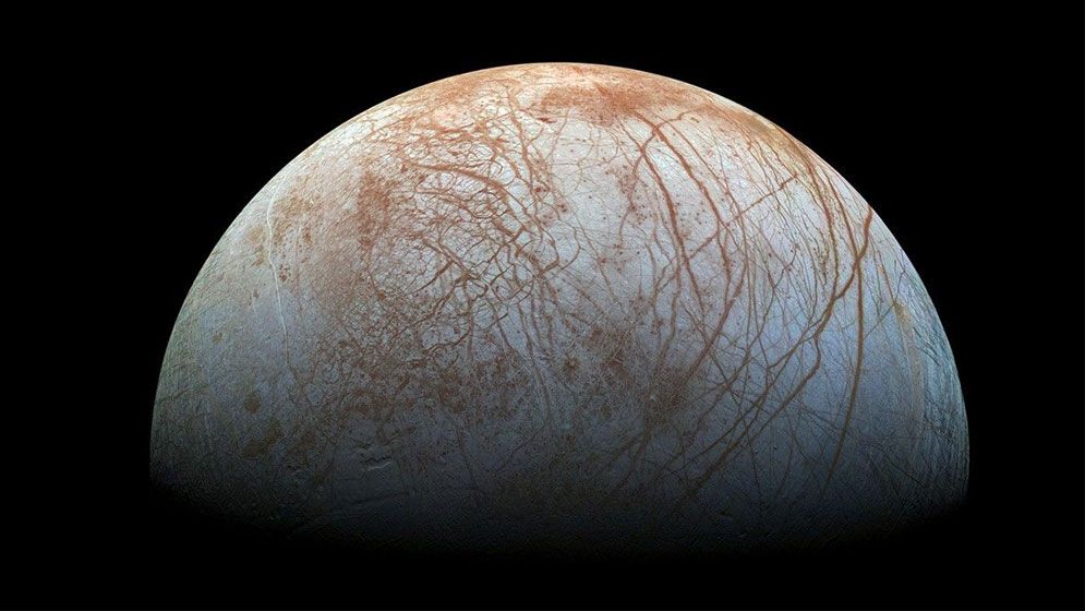 ইউরোপার বরফের নিচে প্রাণের ইঙ্গিত: রাসায়নিক উপাদান পৌঁছাতে পারে গোপন মহাসমুদ্রে