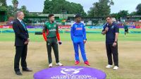 টসের সময় হাত মেলালেন না বাংলাদেশ–ভারত অধিনায়ক