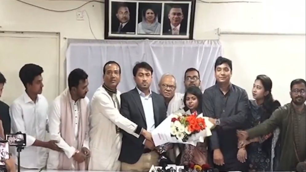 বিএনপিতে যোগ দিলেন জাকসু ভিপি জিতু