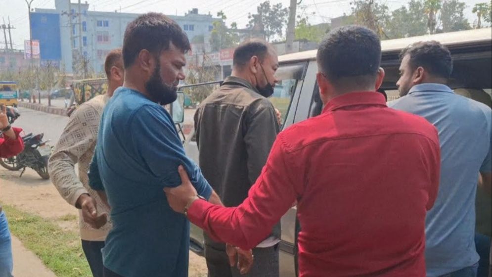 ওসিকে হুমকি দেওয়ায় উপজেলা বিএনপি সভাপতি আটক