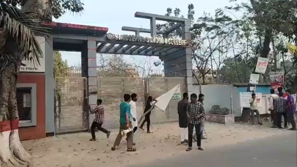 টেস্ট পরীক্ষায় অকৃতকার্য হওয়ায় কলেজছাত্রের আত্মহত্যা