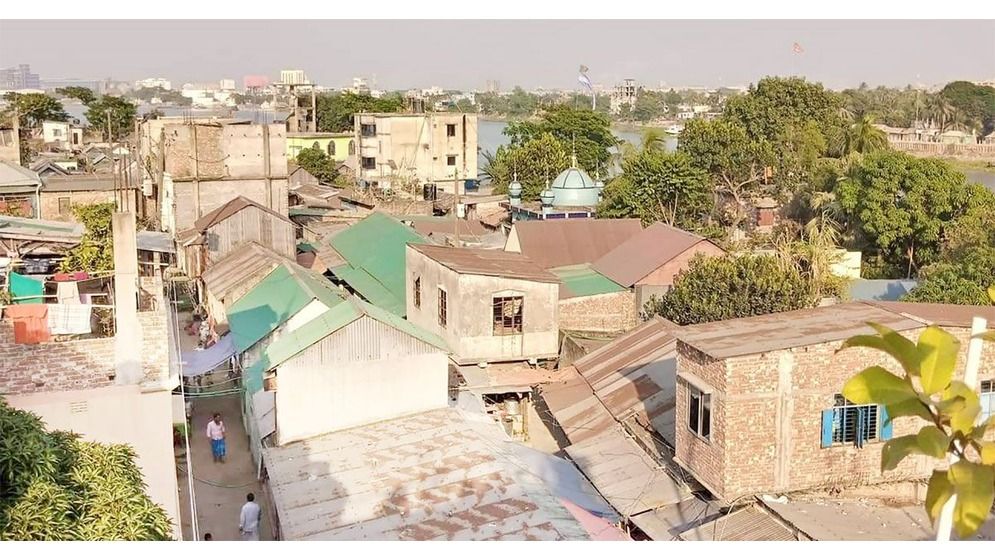 রূপগঞ্জে চনপাড়া পুলিশের মদদে কায়েতপাড়া এখন মাদকের অভয়ারণ্য!