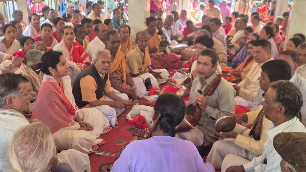 নরসিংদীতে মানবধর্মের জয়গানে মুখর সাতশত বছরের ঐতিহ্যবাহী বাউল মেলা