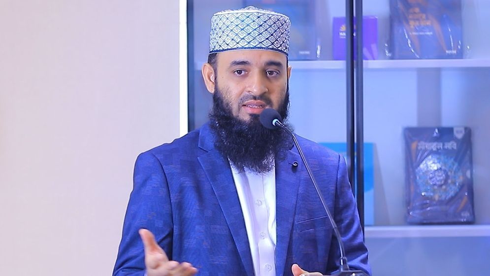 পুলিশের এমন আগ্রাসী মনোভাবের কারণ কী, প্রশ্ন আজহারীর