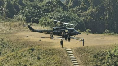 রাঙামাটির দুর্গম কেন্দ্রে হেলিকপ্টারে যাচ্ছে ভোটের সরঞ্জাম