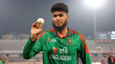 ৩ কোটি রুপিতে পিএসএলে দল পেলেন রিশাদ