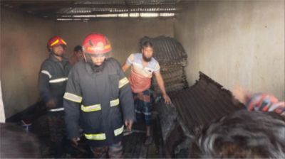 শেরপুরে ভাঙারির দোকানে অগ্নিকাণ্ড