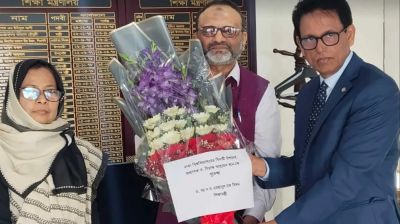 পদত্যাগ করেছেন ঢাবির ভিসি ড. নিয়াজ আহমদ খান