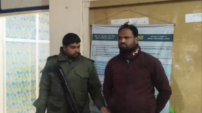 হাটহাজারীতে জমির টপসয়েল কাটার দায়ে জরিমানা