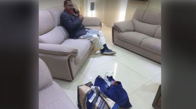 সৈয়দপুর বিমানবন্দরে বিপুল টাকাসহ জেলা জামায়াত আমির আটক