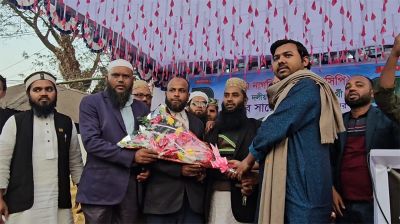 ফ্যামিলি কার্ডের দরকার নাই আপনাদের দলের চাঁদাবাজ ঠেকানোর কার্ড দেন: সারোয়ার তুষার