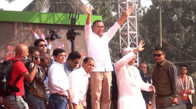 নানার বাড়ির এলাকায় গিয়ে ভোট চাইলেন তারেক রহমান