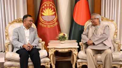 তারেক রহমানকে অভিনন্দন জানালেন প্রধান উপদেষ্টা