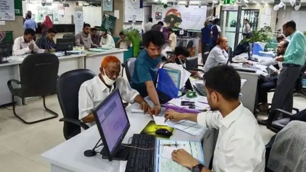 ঈদের ছুটি শেষ আজ, স্বাভাবিক ছন্দে ফিরছে অফিস-আদালত