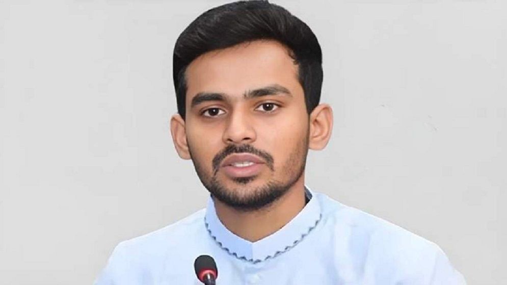 ব্যাংক হিসাব প্রকাশ করলেন আসিফ মাহমুদ