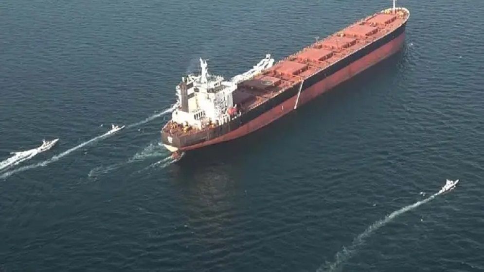 জ্বালানিবাহী ৮ জাহাজ পৌঁছেছে চট্টগ্রাম বন্দরে