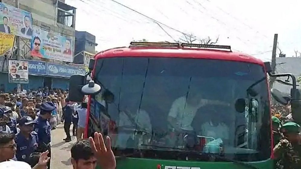 সৈয়দপুরে পৌঁছেছেন প্রধানমন্ত্রী