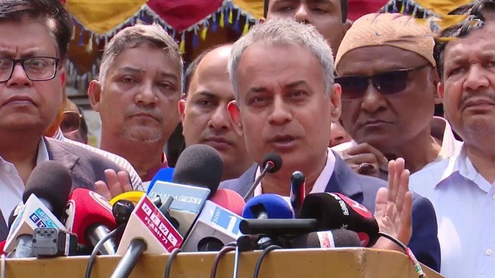 সার্বিকভাবে স্বস্তিদায়ক ঈদযাত্রা, বাড়তি ভাড়া নেওয়া হচ্ছে না: সড়কমন্ত্রী