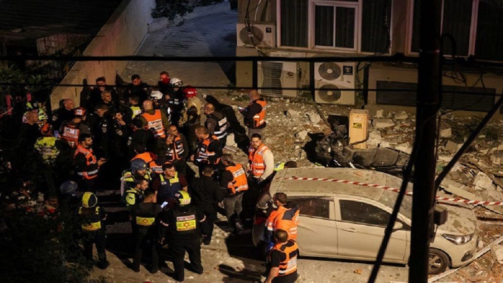 ইরানের ক্ষেপণাস্ত্র হামলায় তেল আবিবে নিহত ২