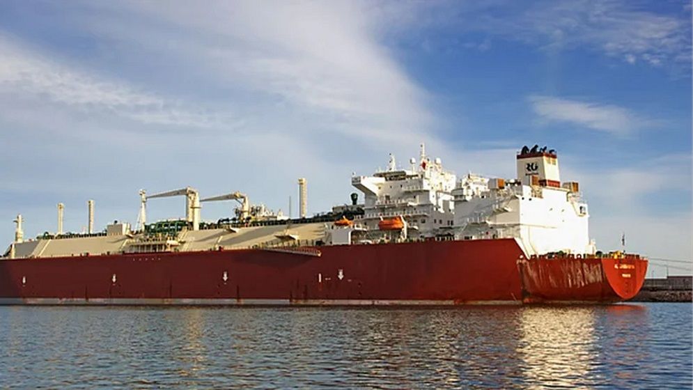 ৩০ হাজার টন জ্বালানি তেল নিয়ে আরও এক জাহাজ চট্টগ্রাম বন্দরে