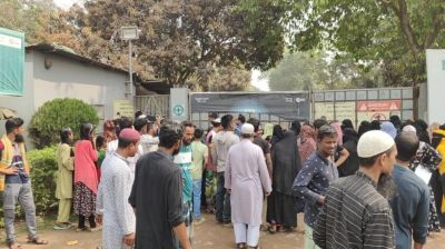 সোনারগাঁয়ে মানববন্ধন থেকে সিমেন্ট কোম্পানিতে হামলা, ভাঙচুর