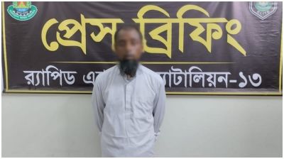 কচাকাটায় বড় বোনকে গলা কেটে হত্যা: র‌্যাবের হাতে গ্রেফতার প্রধান আসামি