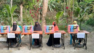 পাকুন্দিয়ায় অসহায়-দরিদ্র নারীদের আত্মকর্মসংস্থানে সেলাই মেশিন বিতরণ