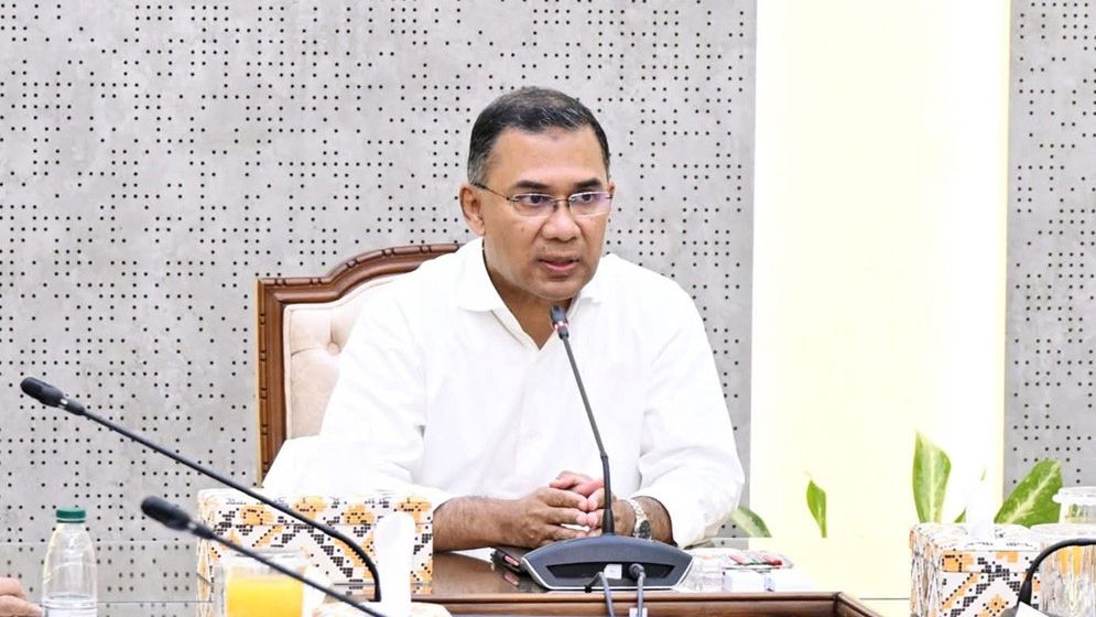 ঈদুল ফিতরের ছুটিতেও জরুরি কাজ করছেন প্রধানমন্ত্রী