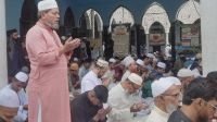 বায়তুল মোকাররমে ঈদের নামাজ শেষে জাতির কল্যাণে দোয়া