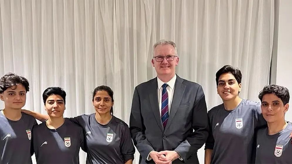 অস্ট্রেলিয়ায় আশ্রয় নিলেন ইরানি পাঁচ ফুটবলার